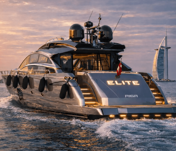 Experience Dubai in Style: Luxury Yacht Rentals and Elite 5-Star Hotels
